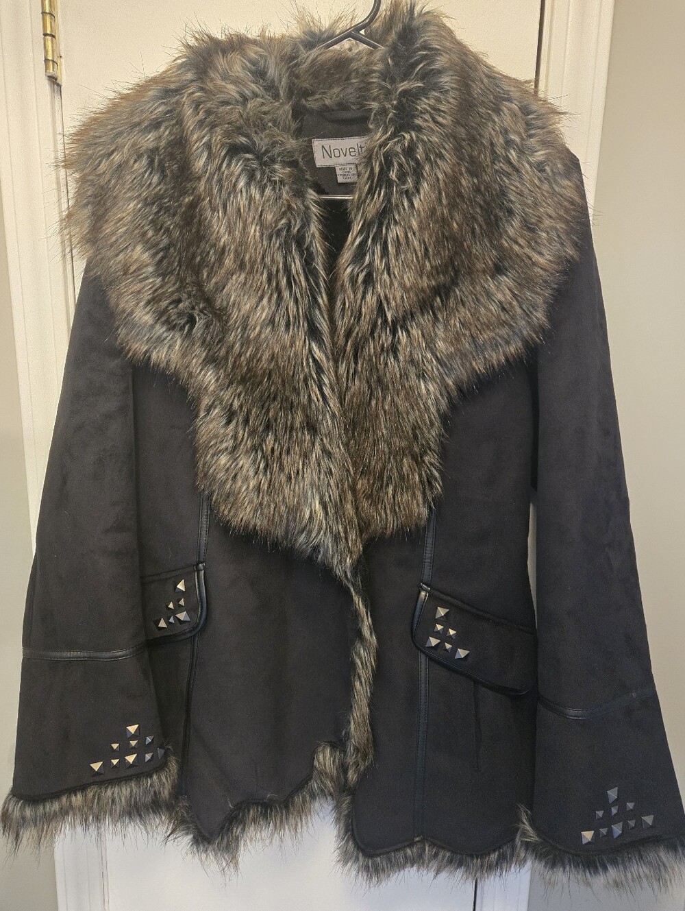 Novelti  Penny Lane Jacket Faux Suede  Faux Fur Trim & Studds Small - Picture 2 of 12